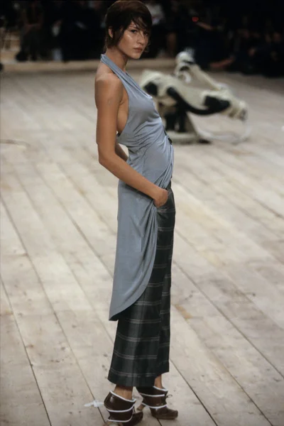 Look 15